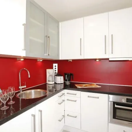 Bismarckstrasse 5a, App 3 *